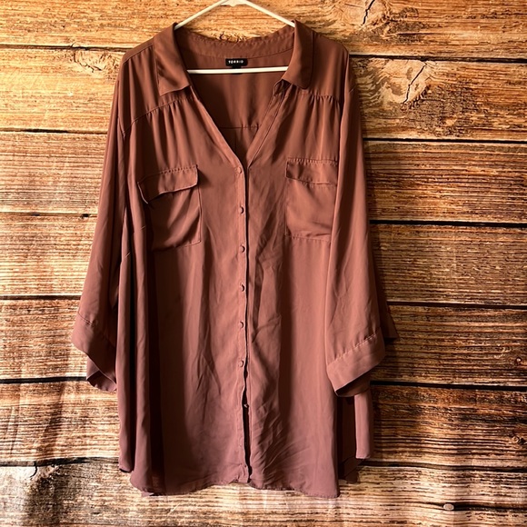 Torrid Mauve Flowy Blouse - Picture 1 of 7